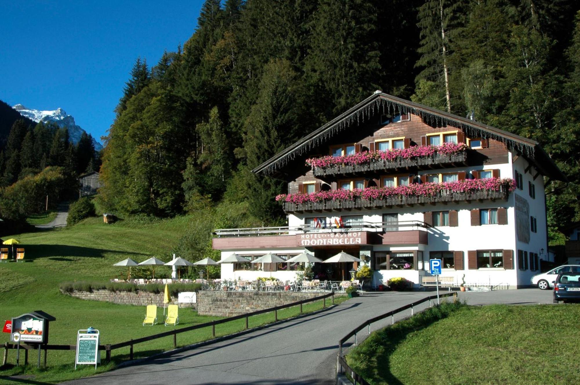 Hotel Montabella Schruns Exterior foto